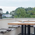 La Loggia Hotel