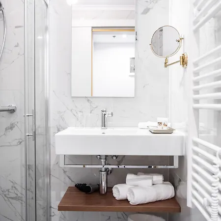 La Loggia לאבין